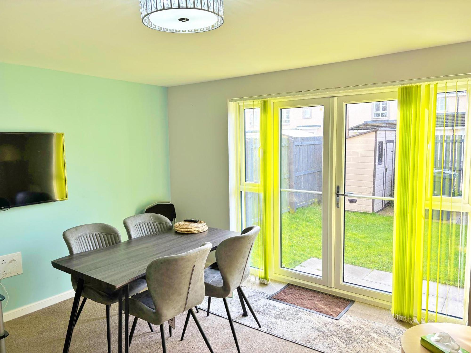 3 Bed House With Parking Near Airport Villa Edinburgh Ngoại thất bức ảnh