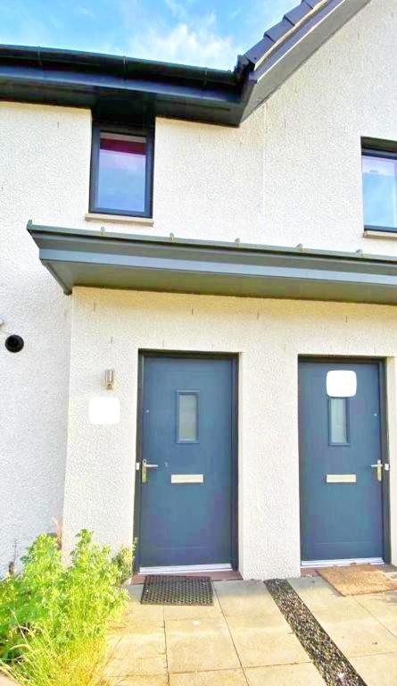 3 Bed House With Parking Near Airport Villa Edinburgh Ngoại thất bức ảnh