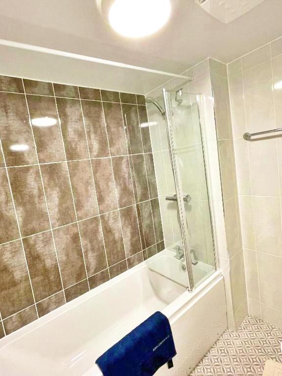 3 Bed House With Parking Near Airport Villa Edinburgh Ngoại thất bức ảnh